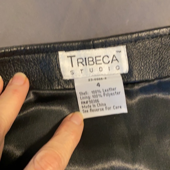 Black leather skirt - Picture 3 of 5